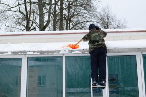 How to Safely Remove Snow from Your Business’s Roof