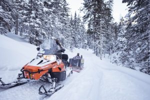 Safety Tips for Your Snowmobiling Trip